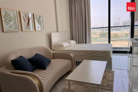 Fully Furnished - Modern Comfort in Studio City
