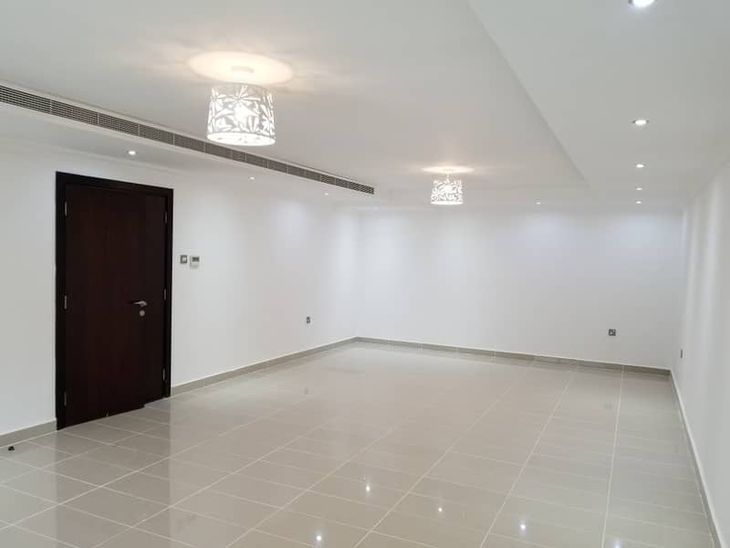 Вилла в Аль Гаруд, 3 cпальни, 135000 AED - 4082078