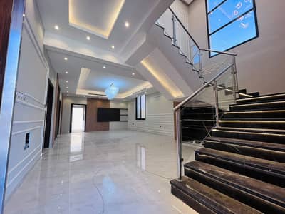 Strategic Location | Modern Luxury Villa | Resale