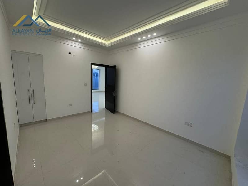 28 e86ff1ea-0edc-4659-ba4b-127446808bc8. jpg