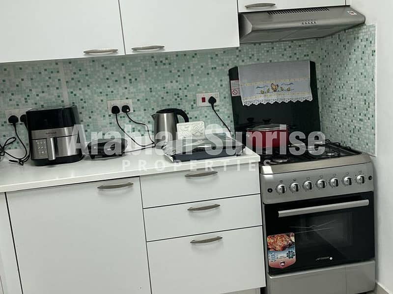 3 Amaya-tower-1-2BR-1507-kitchen1. jpg