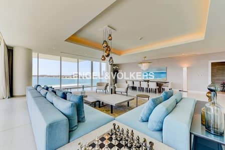 Luxury Living in a Beachfront Penthouse Luxury Living in a Beachfront Penthouse