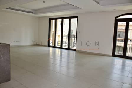Luxurious with an open plan and balcony! Luxurious with an open plan and balcony!