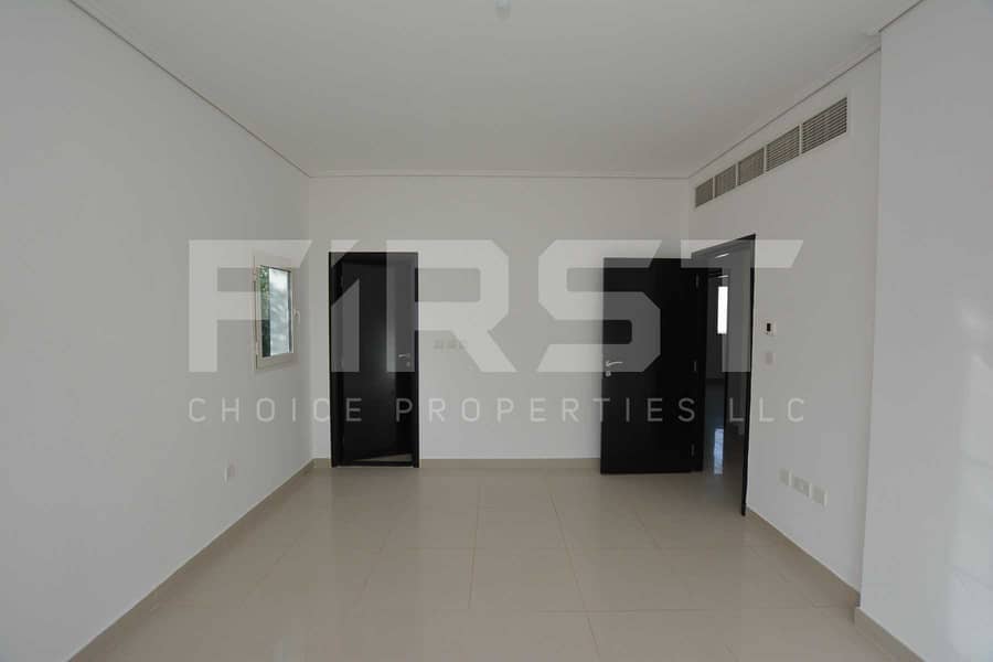 11 Internal Photo of 5 Bedroom Villa in Al Reef Villas 348.3 sq. m-3749 sq. ft-Abu Dhabi -UAE (26). jpg