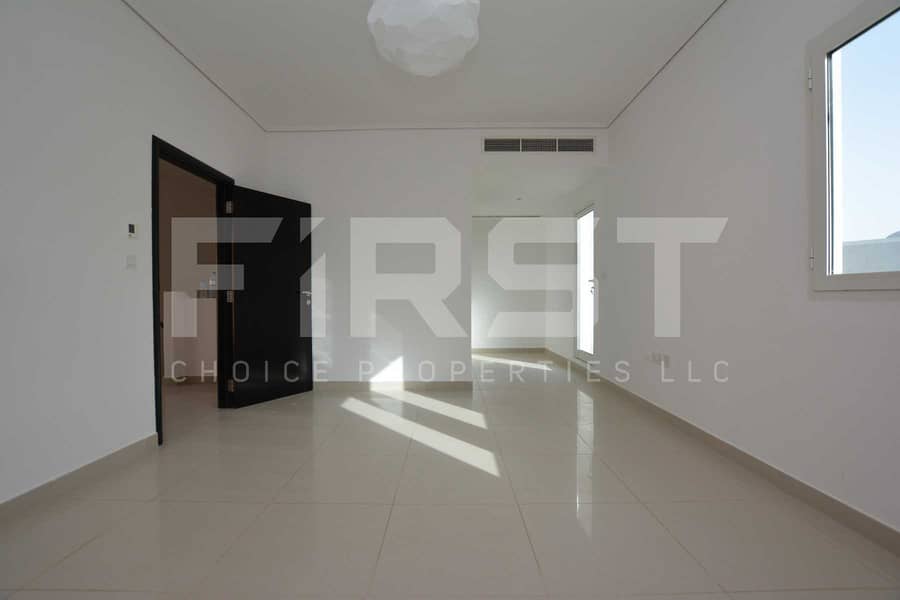 15 Internal Photo of 5 Bedroom Villa in Al Reef Villas 348.3 sq. m-3749 sq. ft-Abu Dhabi -UAE (42). jpg