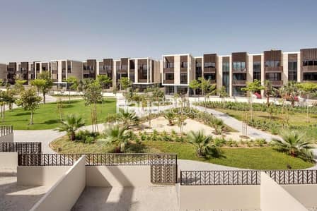 4 Bedroom Townhouse for Rent in Jumeirah, Dubai - Park Backing | Unfurnished | Luxury Living