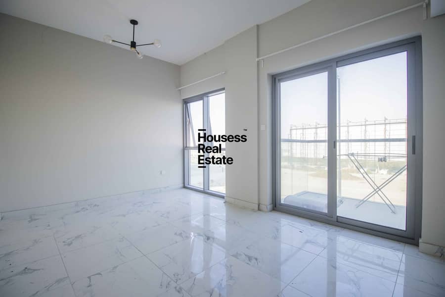 Cheapest | Luxurious Well Maintained | Vacant Now Cheapest | Luxurious Well Maintained | Vacant Now