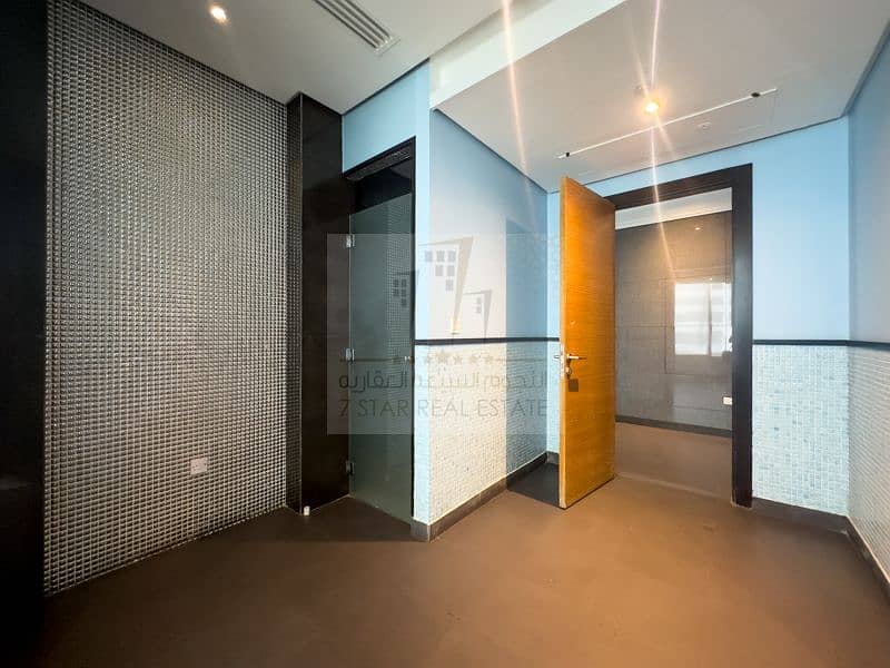 10 The Blue Tower - Sharjah (41 of 44). jpg
