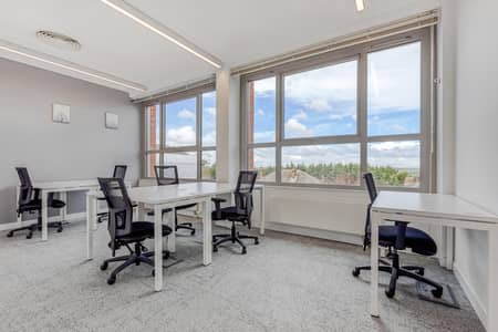 مکتب  للايجار في المعمورة، رأس الخيمة - Regus Civic Building 5851 Epping UK Large Office 1. jpg
