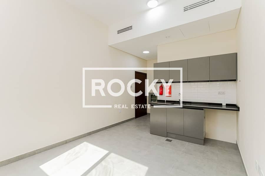 8 Karama Residence (9). jpg