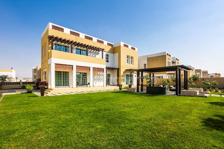 Beautifully Designed 5BR Villa in Mudon!