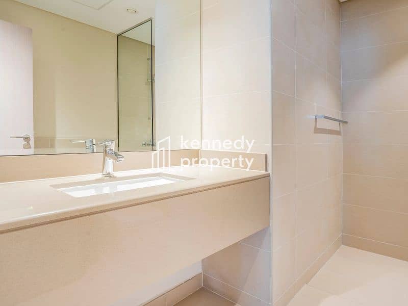 12 12. -Kennedy-Property-Rentals-Waters-Edge-6. jpg