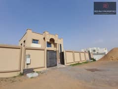 فیلا في الرفاع 8 غرف 130000 درهم - 10364108
