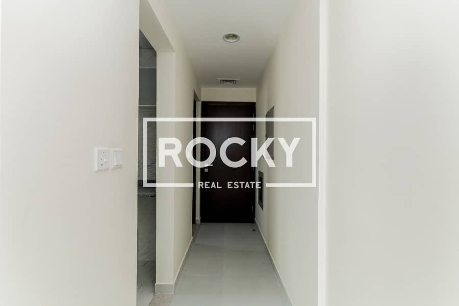 7 Karama Apartment (15). jpg