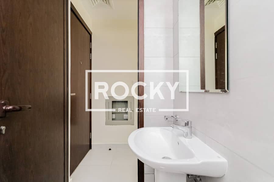 11 Karama Apartment (3). jpg
