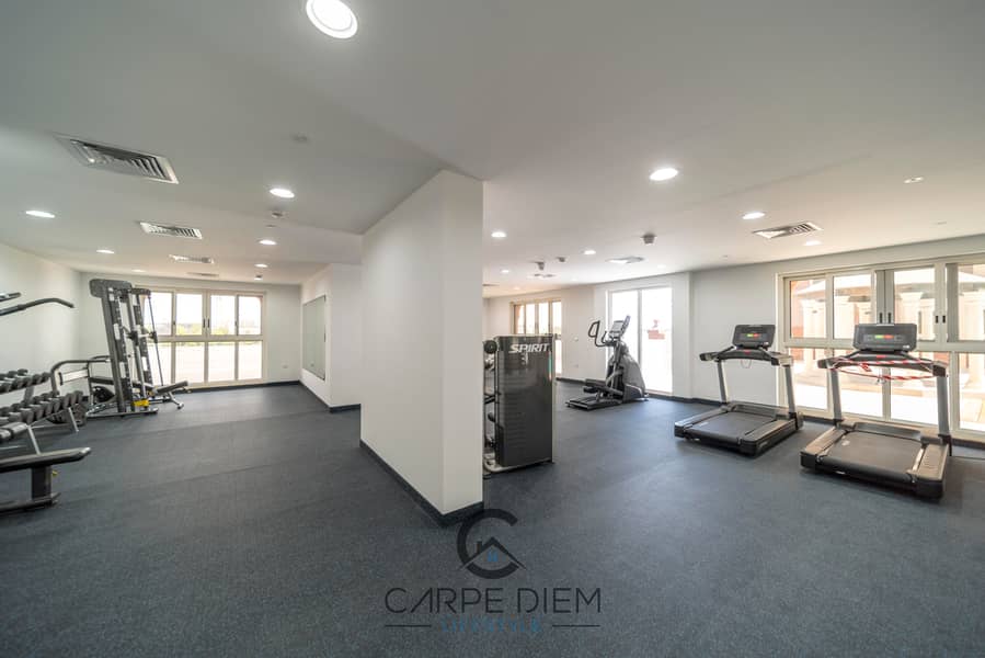 11 Sport City, Spanish _ 423 _ Studio-37. jpg
