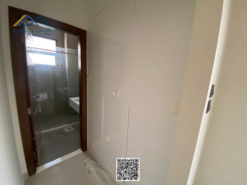 16 0ec3fbe5-1c7c-4299-ae83-dd7f9bd6bf3a. jpg