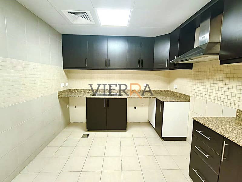 11 Kitchen 2. jpeg