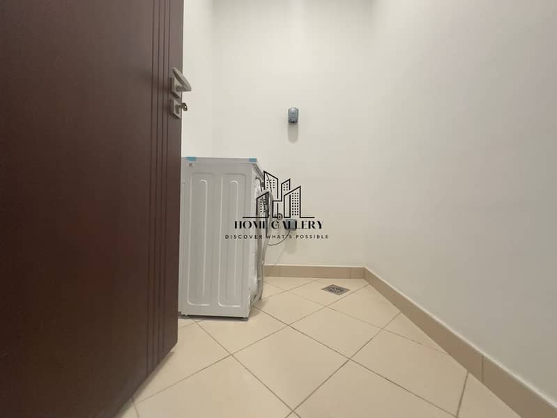 10 10. jpeg