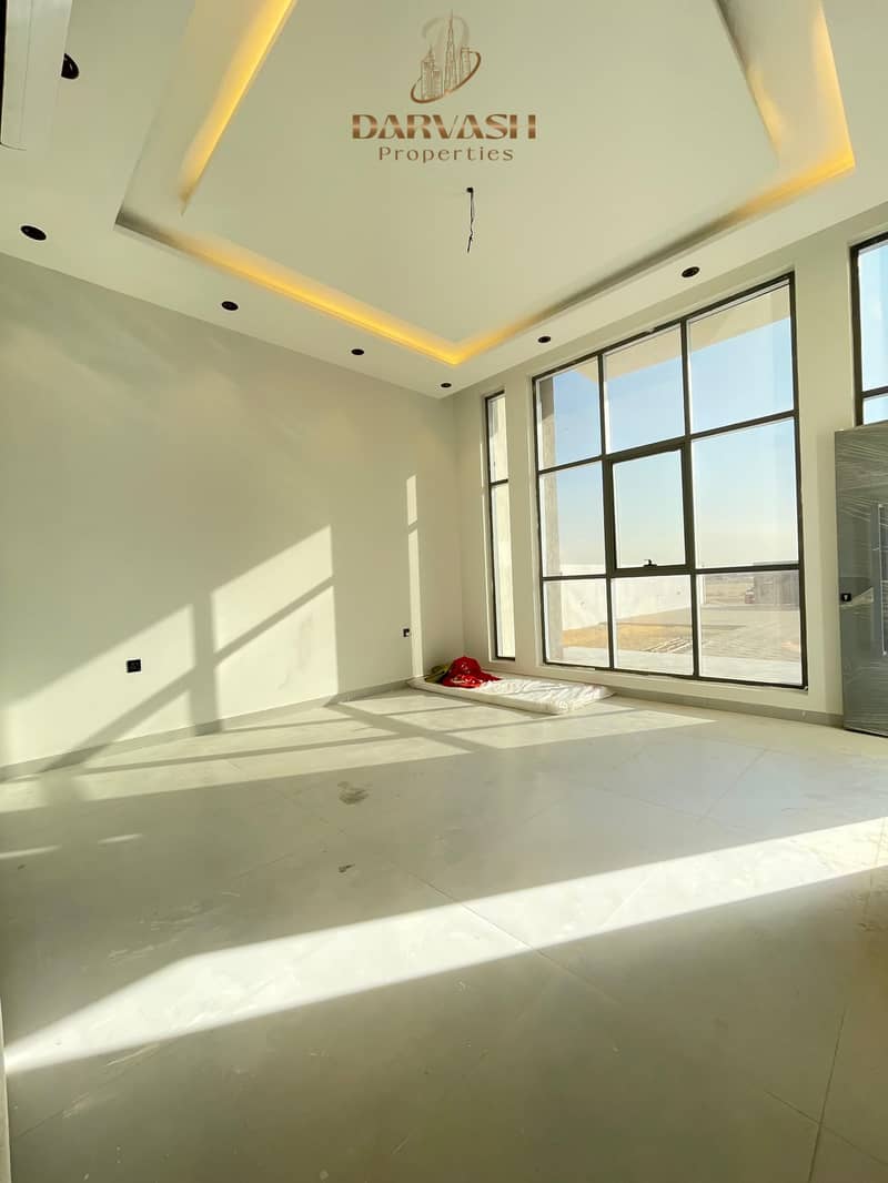 4 spacious bedrooms - privacy and comfort - Al Aweer