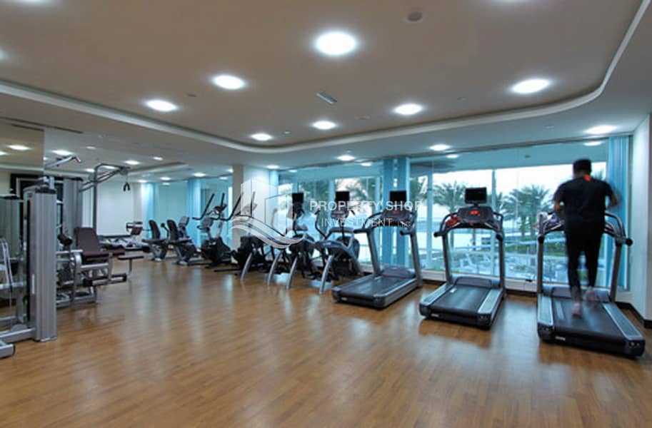 4 abu-dhabi-al-raha-beach-al-bandar-community-gym. JPG