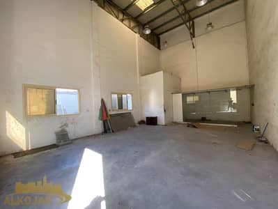 محل تجاري  للايجار في مصفح، أبوظبي - IMG-20241213-WA0016. jpg