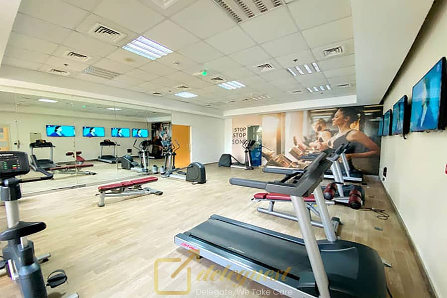 13 Hanover Square Studio-13. jpg