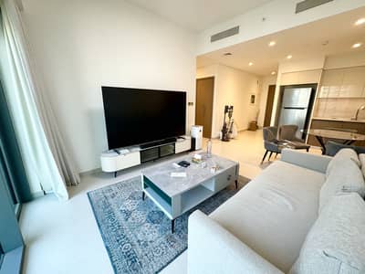 Fully furnished/Blvd view/Mid floor/Ready to move