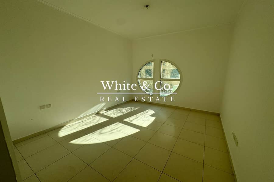 Spacious | Low Floor | Chiller Free