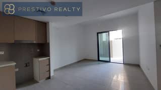Direct pool access I Big terrace I Modern layout