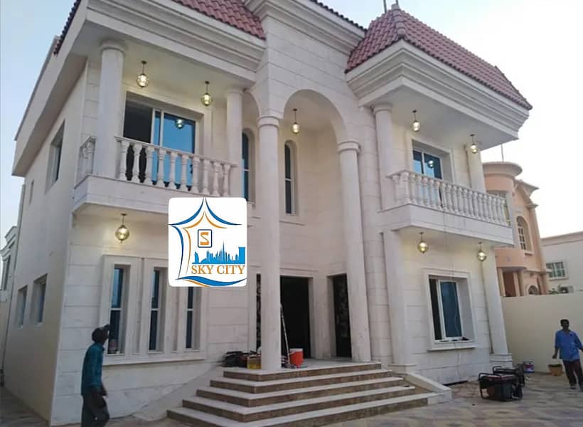 Wonderful villa, very large building area, large bedrooms, fully equipped large kitchen,