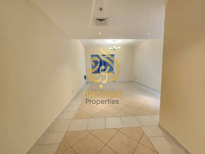 Book Now luxury apartment near to Metro station allowed for executive staff