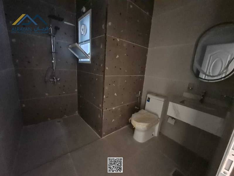 32 f159bfdb-ca69-4a4e-992c-59530ec6615e. jpg
