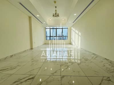 شقة 4 غرف نوم للايجار في الخالدية، أبوظبي - WhatsApp Image 2024-12-16 at 13.23. 44_caae7809. jpg