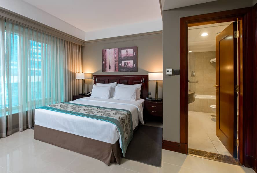 3 Somewhere Hotel Apartment Deira - Royal Two Bedroom Suite 1. jpg