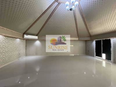 Spacious 2 bedroom hall majlis separate entrance | at prime location
