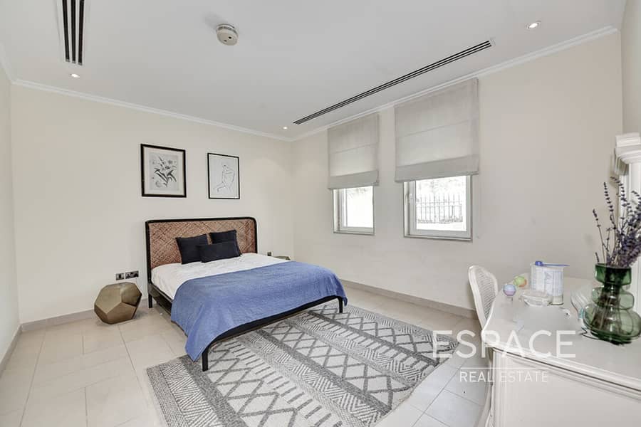 Private Pool | Well Maintained | Big Plot - Image 14