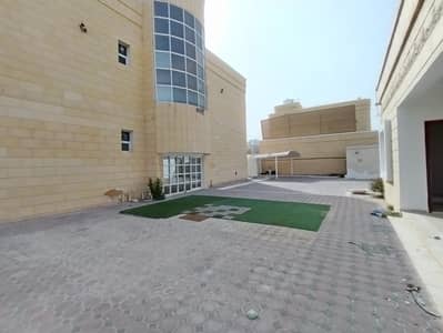 7 Bedroom Villa for Rent in Khalifa City, Abu Dhabi - PHOTO-2024-12-17-14-38-36. jpg