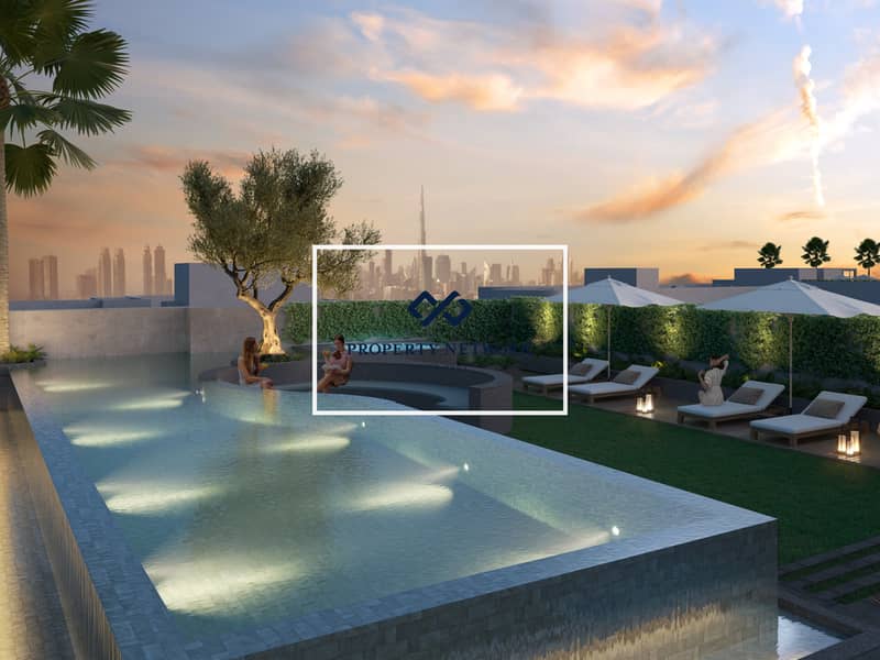 9 Rooftop Infinity Pool. jpg