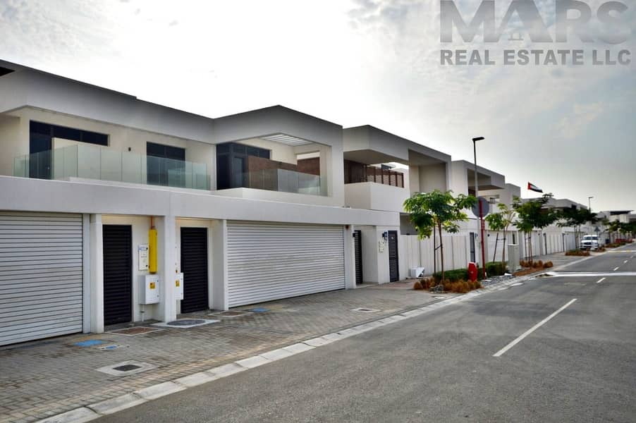 3 Fabulous and Spacious Villa in West Yas