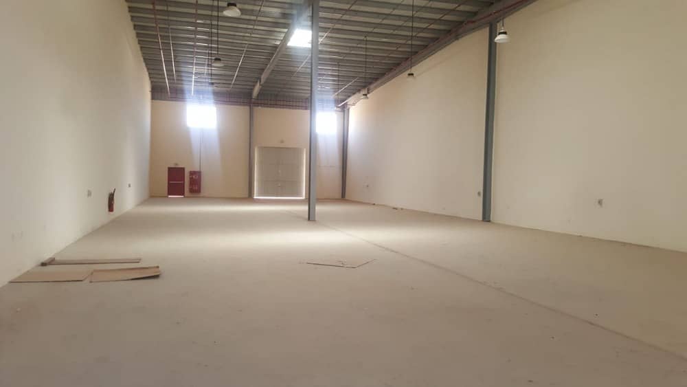 Brand new 6700 Sq Ft warehouse with 60 KV electricity @ AED 125,000 in Umml al Quin