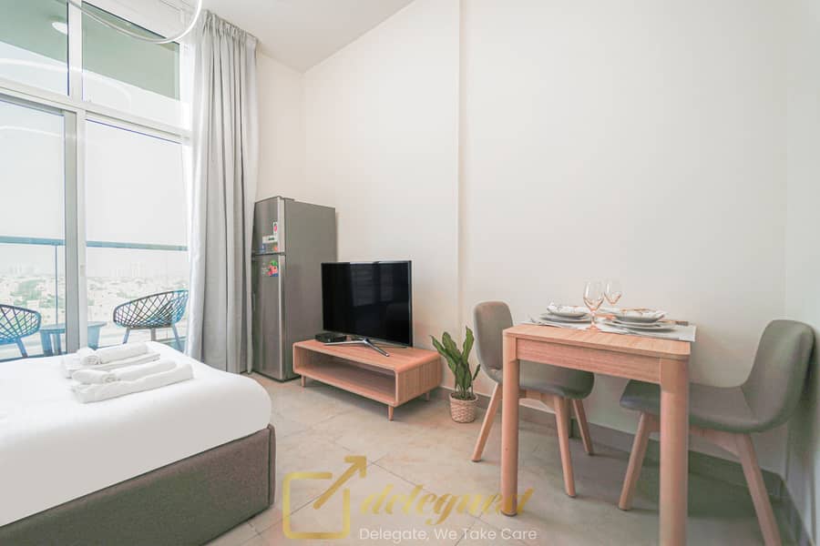 4 Azizi Plaza Studio-3. jpg