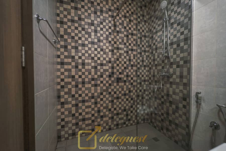 13 Azizi Plaza Studio-11. jpg