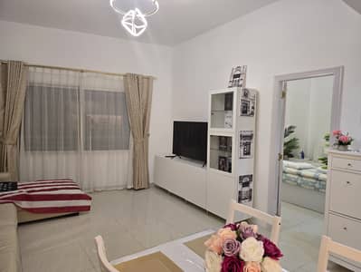 FULLY FURNISHED | MULTIPLE CHEQUE | PREMIUM LIVING