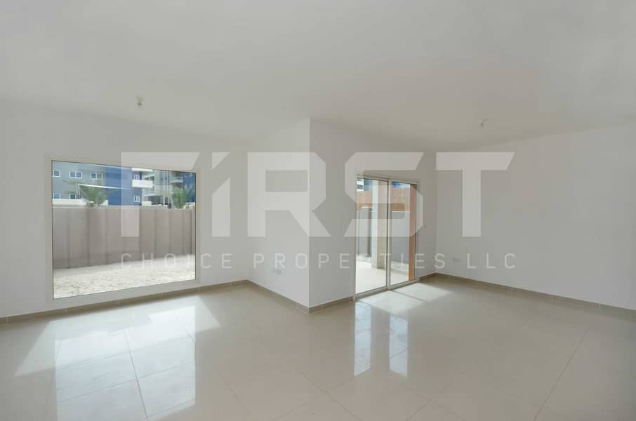 3 Internal Photo of 4 Bedroom Villa in Al Reef Villas Al Reef Abu Dhabi UAE 265.5 sq. m 2858 sq. ft (48). jpg