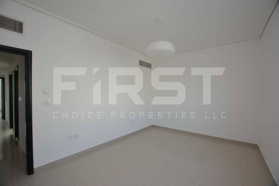 13 Internal Photo of 5 Bedroom Villa in Al Reef Villas 348.3 sq. m 3749 sq. ft (91). jpg