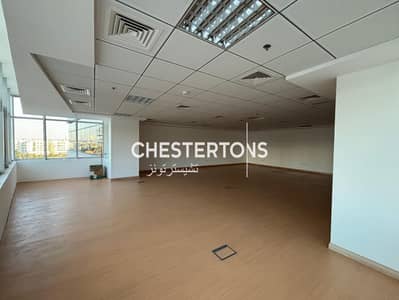 Office for Rent in Jumeirah Lake Towers (JLT), Dubai - Fitted | Open View l DMMC License Office for Rent in Jumeirah Lake Towers (JLT), Dubai - Fitted | Open View l DMMC License