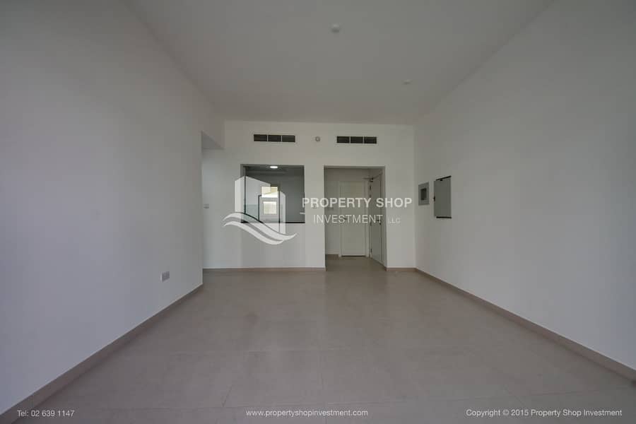 4 2-bedroom-abu-dhabi-al-ghadeer-terrace-apartment-dining-area. JPG