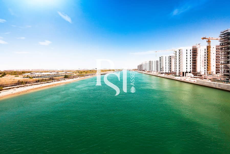 11 yas-island-water-edge-canal-view-property-image- (2). jpg