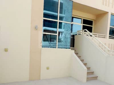 Upgraded 3 Bedroom Villa + Maids Room + Study Upgraded 3 Bedroom Villa + Maids Room + Study